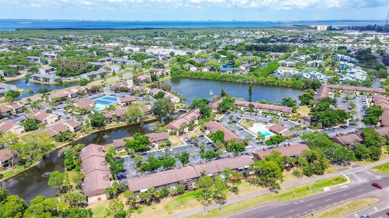 860 S Village Drive N, Unit 106, Saint Petersburg, FL 33716 Photo
