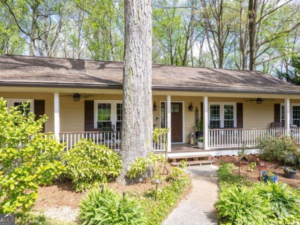 2058 Shillingwood Drive NW, Kennesaw, GA 30152