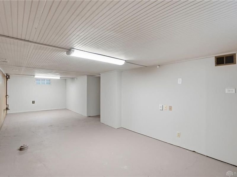 1659 Pell Drive, Dayton, OH 45410 Photo 42