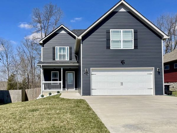 1792 Rains Rd, Clarksville, TN 37042