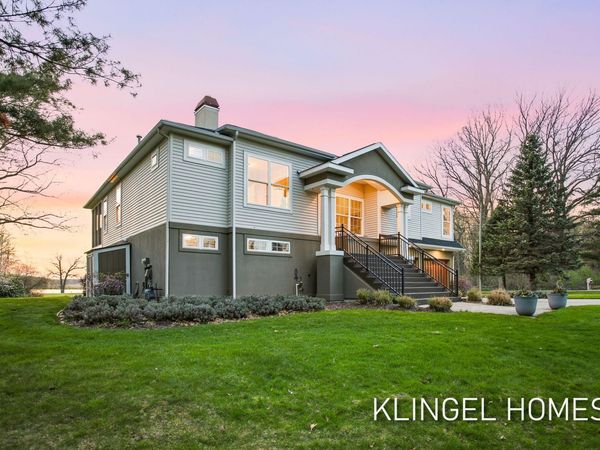 15400 148th Avenue, Spring Lake, MI 49456