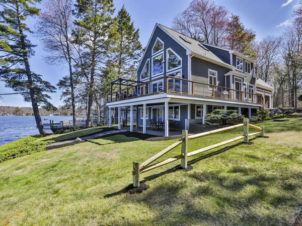 19 Aruda Road, Sandown, NH 03873