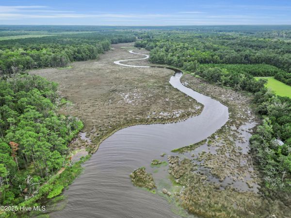 695 Sandy Point Drive , Beaufort, NC 28516