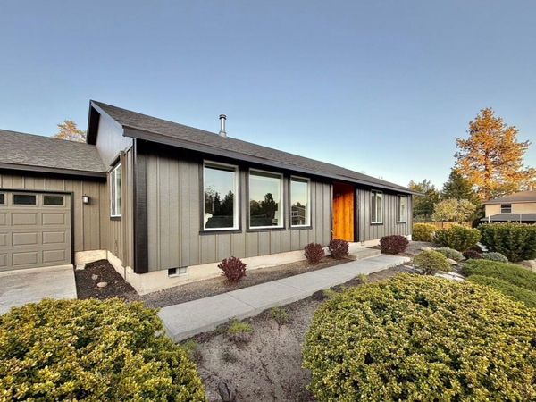 3062 NW Kelly Hill Court, Bend, OR 97703