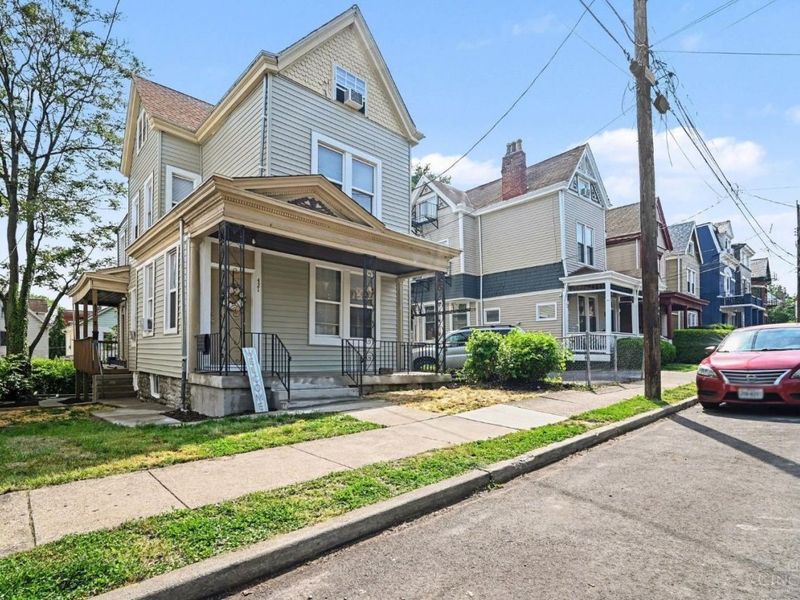 421 Southview Avenue, Cincinnati, OH 45219 Photo 1