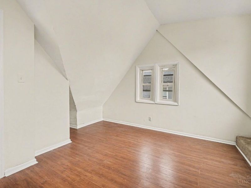 421 Southview Avenue, Cincinnati, OH 45219 Photo 20