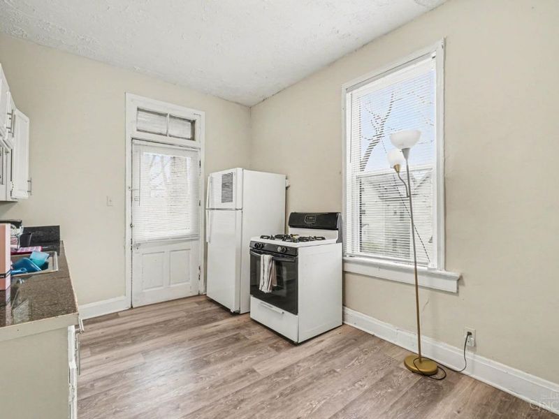 421 Southview Avenue, Cincinnati, OH 45219 Photo 29