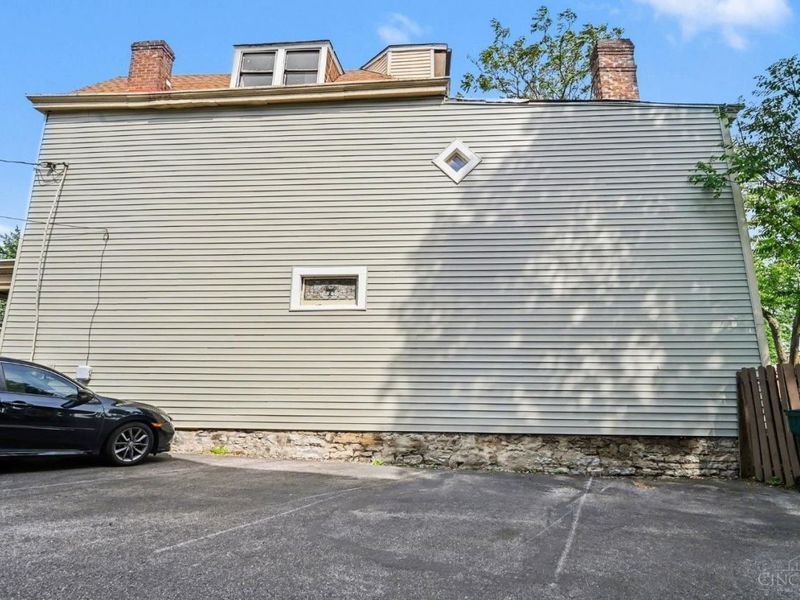 421 Southview Avenue, Cincinnati, OH 45219 Photo 35