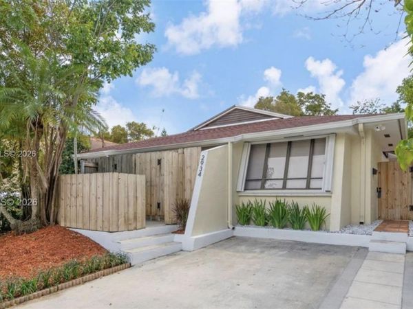 2934 W Trade Ave , Miami, FL 33133