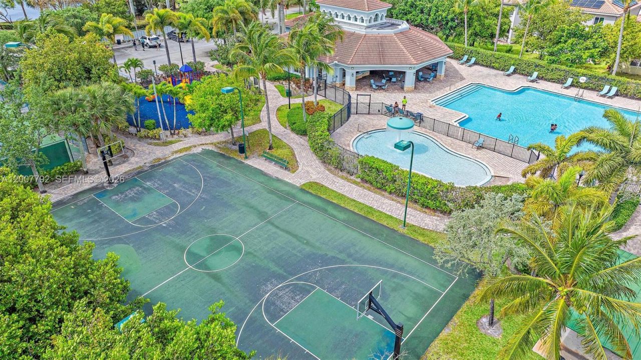 3229 Laurel Ridge Cir , Unit 3229, Riviera Beach, FL 33404 Photo