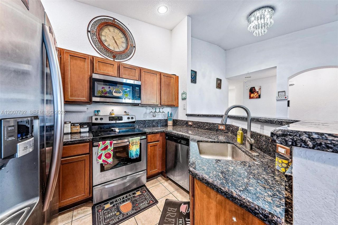 3229 Laurel Ridge Cir , Unit 3229, Riviera Beach, FL 33404 Photo