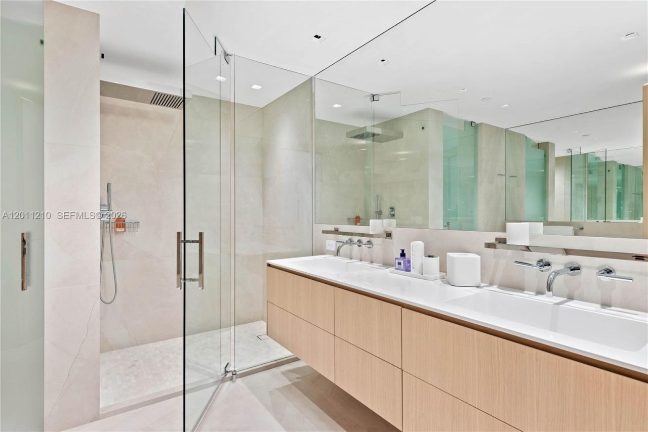 19242 Fisher Island Dr , Unit 19242, Miami Beach, FL 33109 Photo