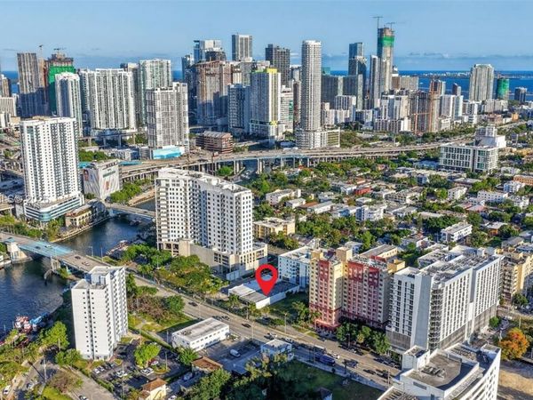 500 W Flagler St, Miami, FL 33130