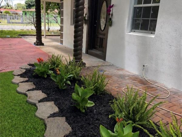 2901 NW 163rd St , Miami Gardens, FL 33054