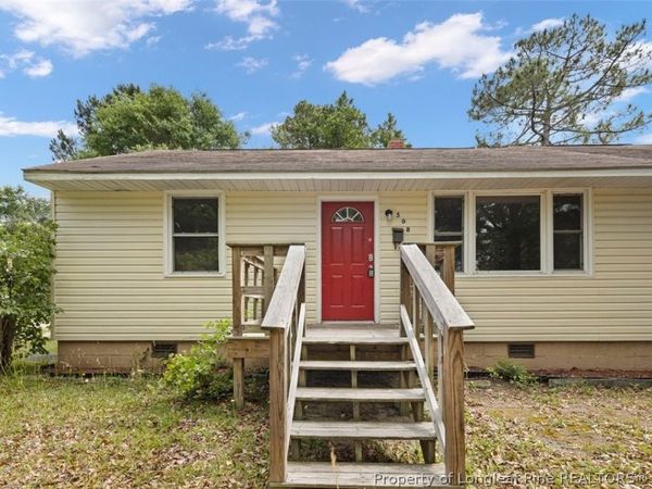 508 E 6th Avenue, Raeford, NC 28376