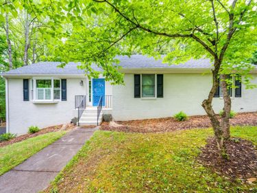 3552 Round Hill Road, Lynchburg, VA 24503