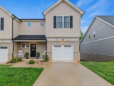 1573 Helmsdale Dr, Forest, VA 24551