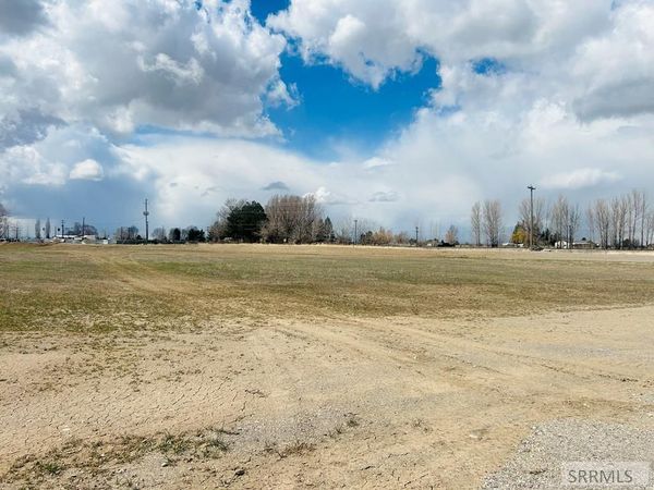 L7 B1 N 330 N, BLACKFOOT, ID 83221