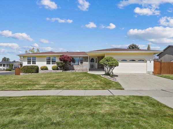 5216 W Bedford Ave, Spokane, WA 99208