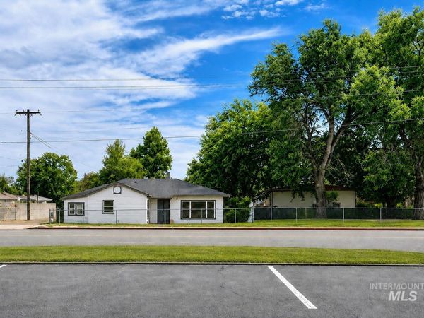 1245 American Legion Blvd, Mountain Home, ID 83647