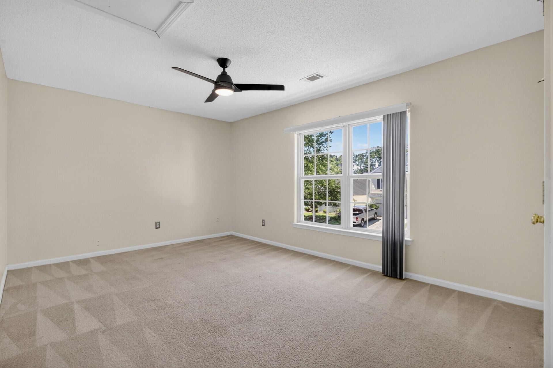 315 Bradley Bend Drive Photo 27