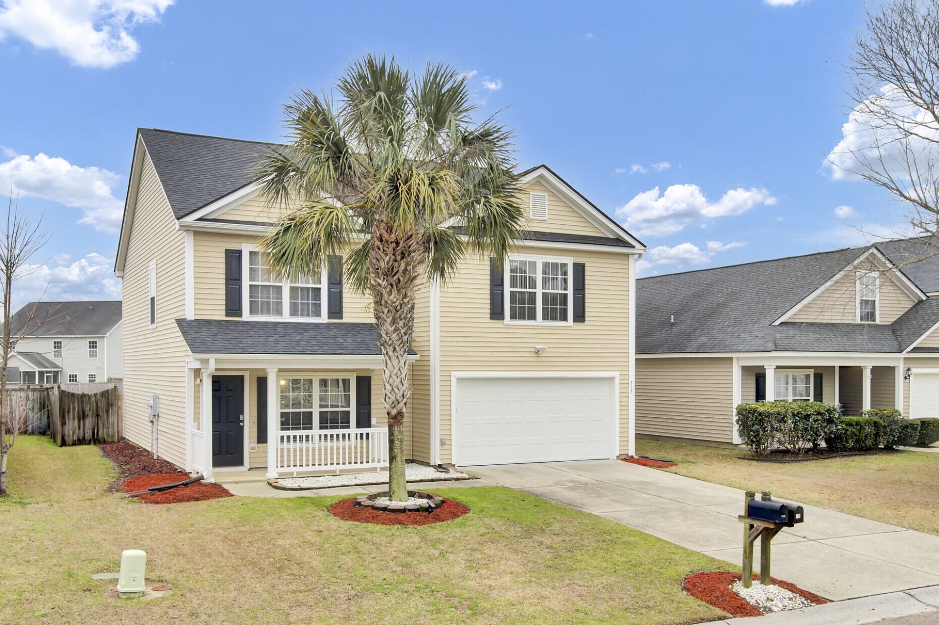 315 Bradley Bend Drive Photo 4