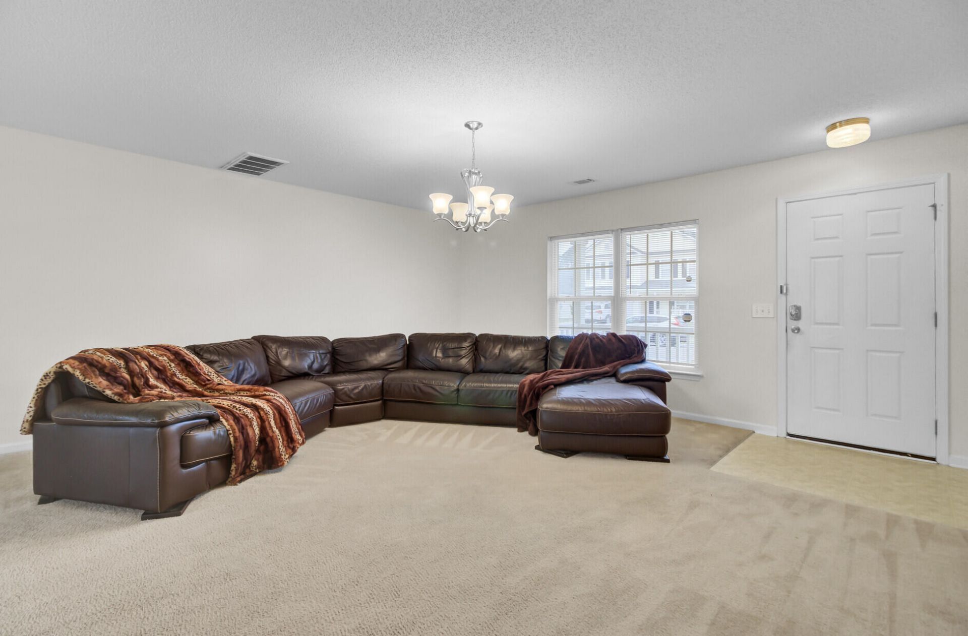 315 Bradley Bend Drive Photo 6