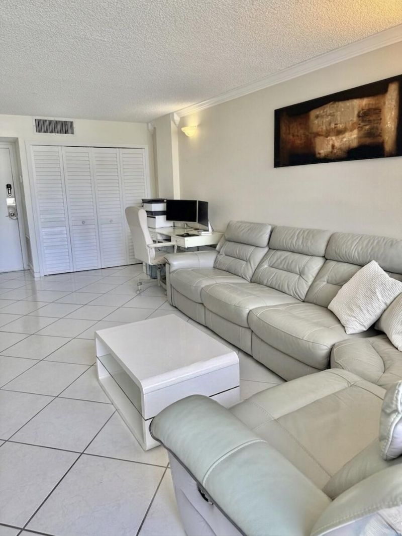 17021 N Bay Road, Unit 912, Sunny Isles Beach, FL 33160 Photo