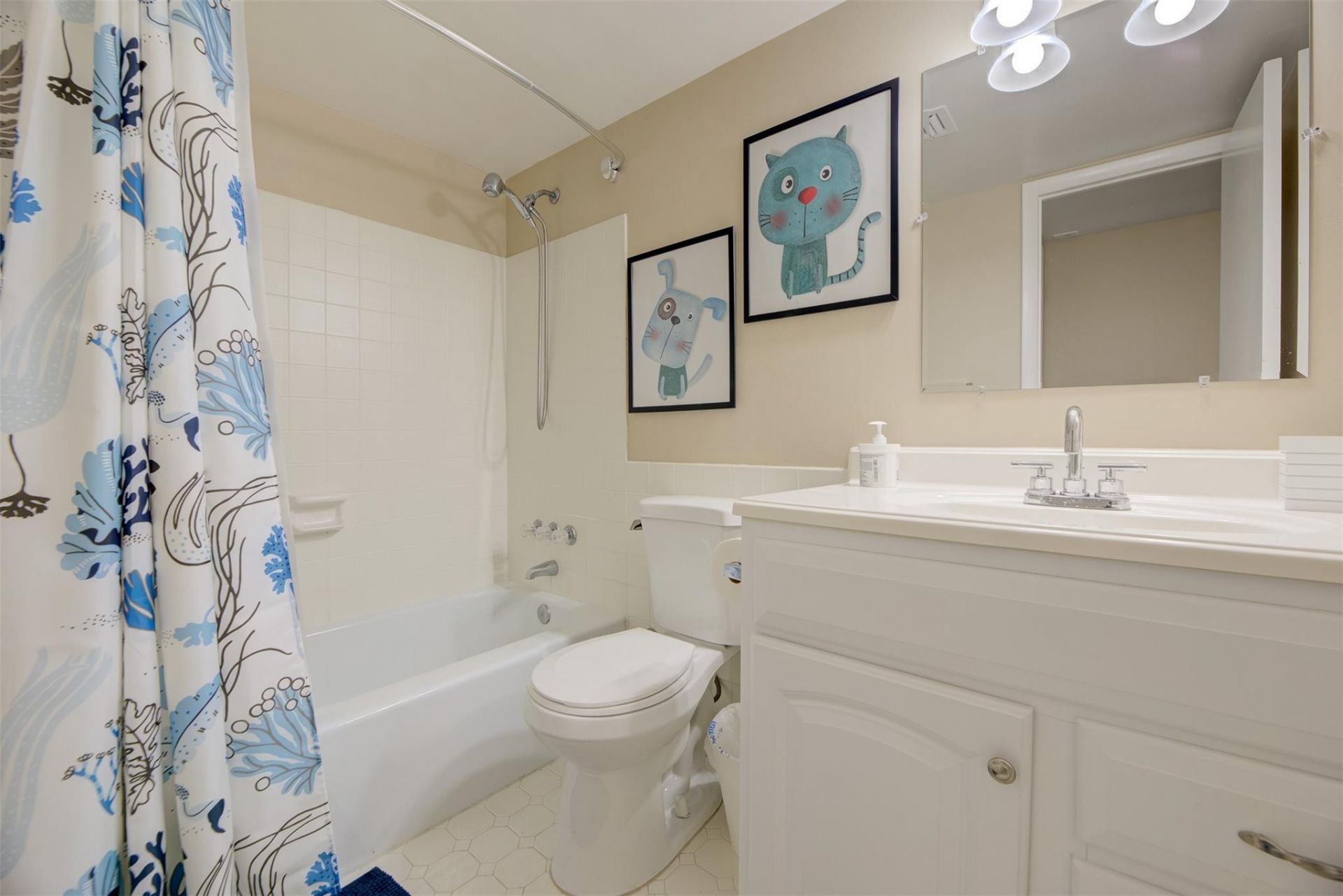305 N Pompano Beach Boulevard, Unit 1403, Pompano Beach, FL 33062 Photo