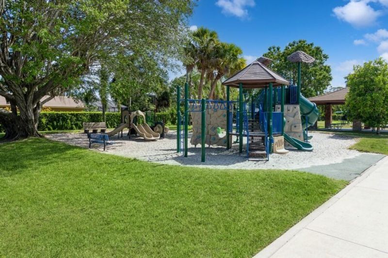 116 Palm Circle, Atlantis, FL 33462 Photo