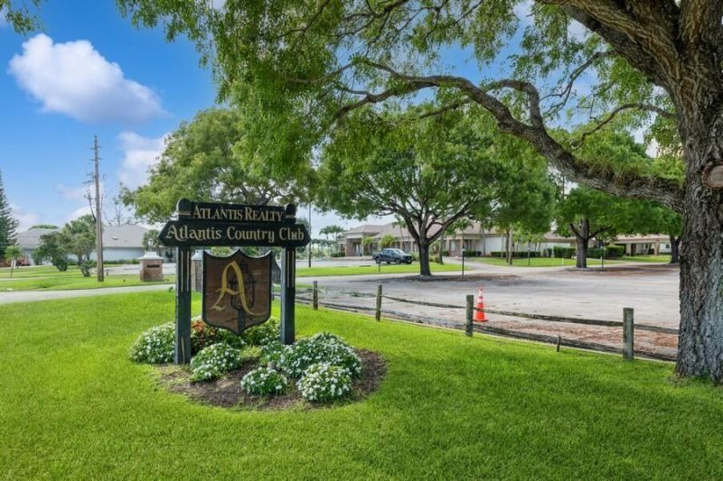 116 Palm Circle, Atlantis, FL 33462 Photo