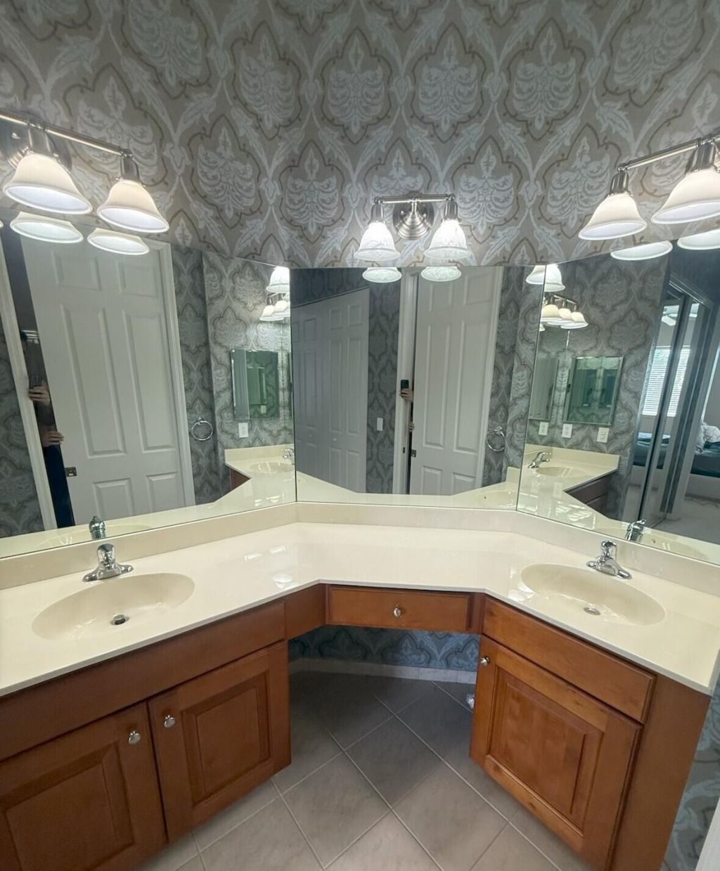 3500 Oaks Clubhouse Drive, Unit 303, Pompano Beach, FL 33069 Photo