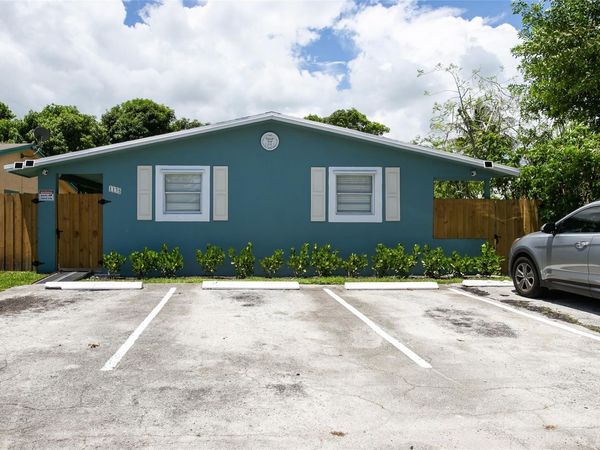 1135 NW 6th Avenue, Unit B, Fort Lauderdale, FL 33311