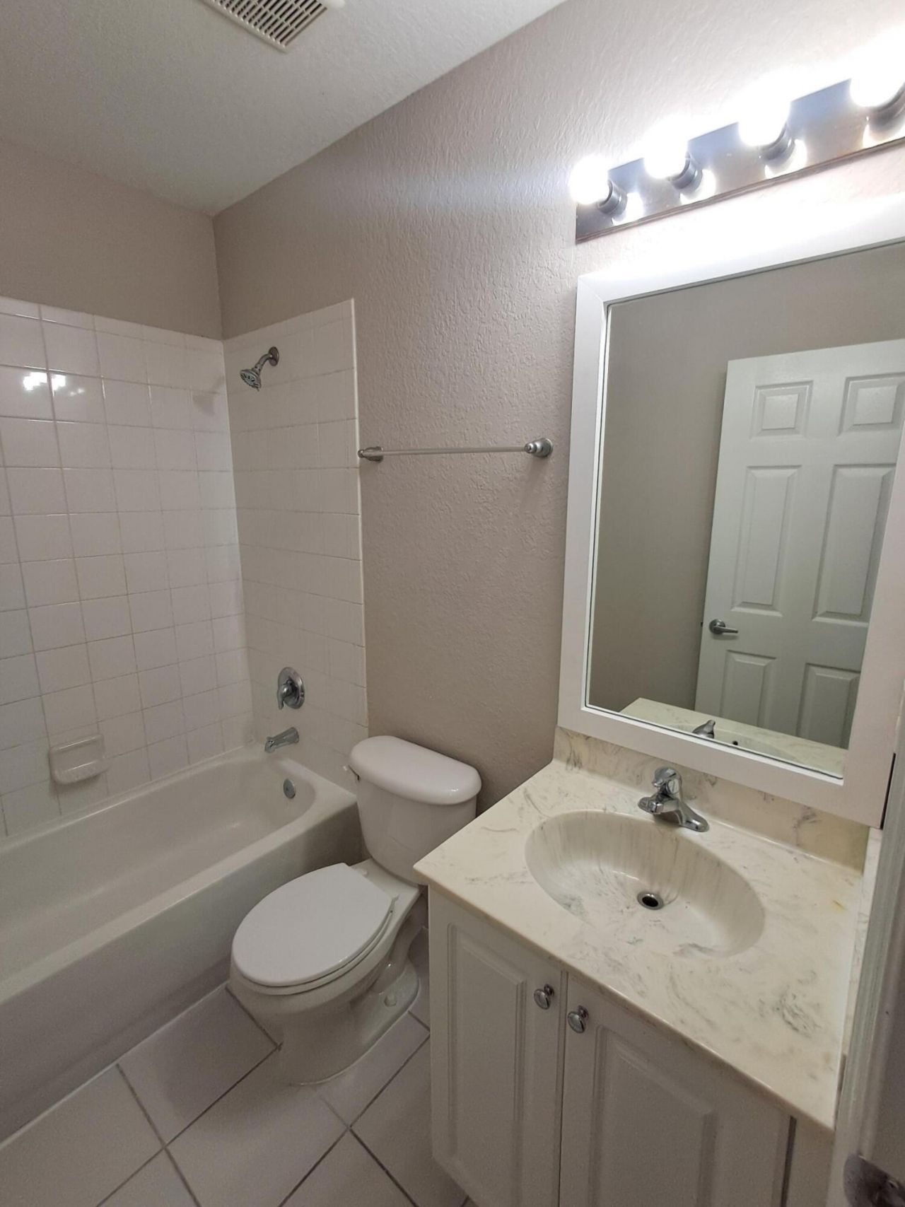 4219 Napoli Lake Drive, West Palm Beach, FL 33410 Photo