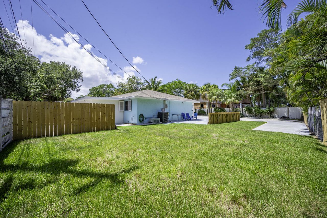1718 Ridge Road, North Palm Beach, FL 33408 Photo
