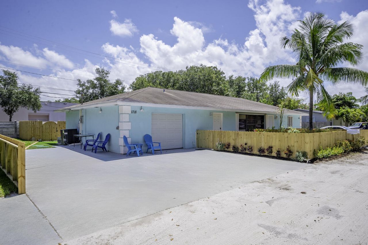 1718 Ridge Road, North Palm Beach, FL 33408 Photo