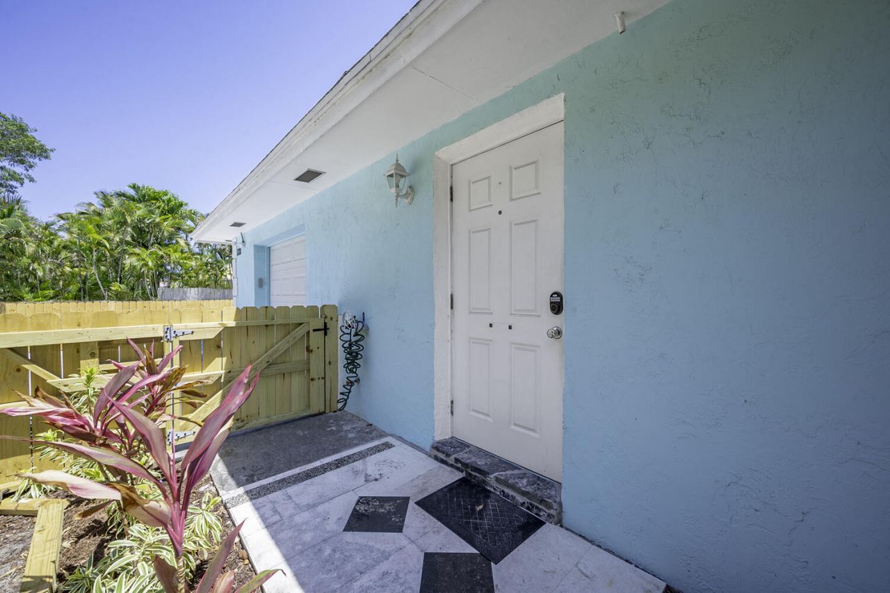 1718 Ridge Road, North Palm Beach, FL 33408 Photo