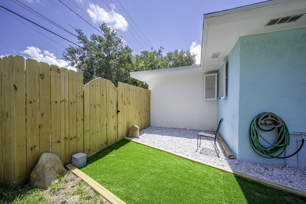 1718 Ridge Road, North Palm Beach, FL 33408 Photo