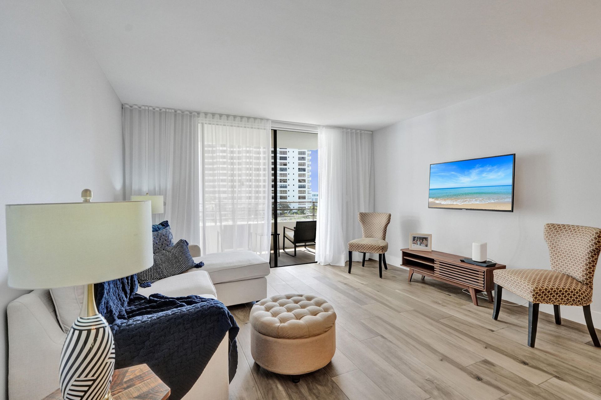 600 Three Islands Boulevard, Unit 615, Hallandale Beach, FL 33009 Photo