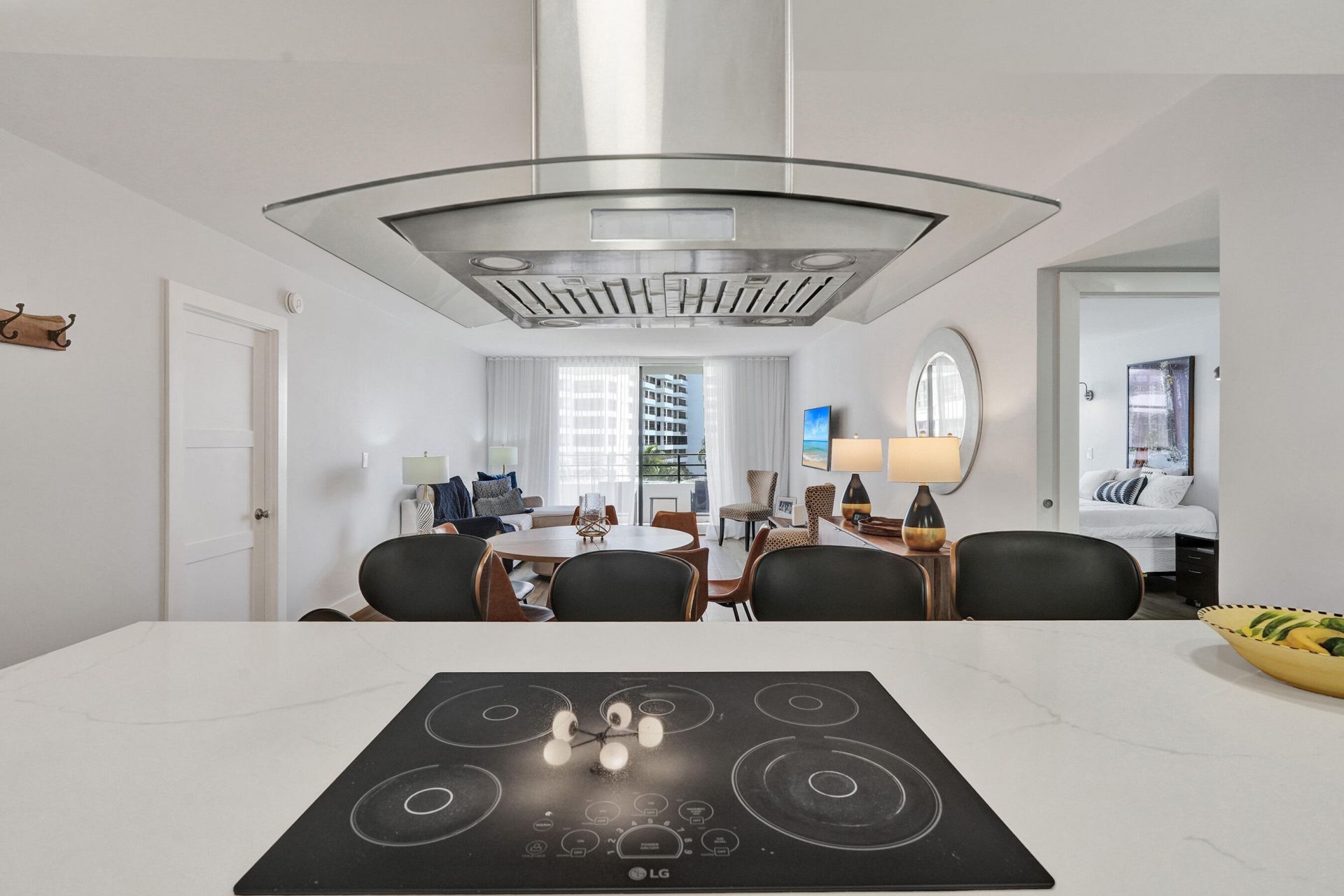 600 Three Islands Boulevard, Unit 615, Hallandale Beach, FL 33009 Photo