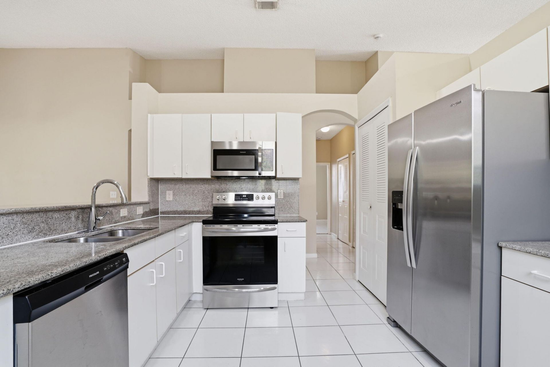 1495 SW 105th Avenue, Pembroke Pines, FL 33025 Photo