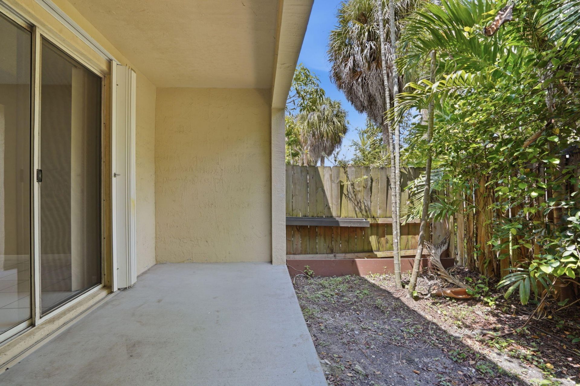 1495 SW 105th Avenue, Pembroke Pines, FL 33025 Photo