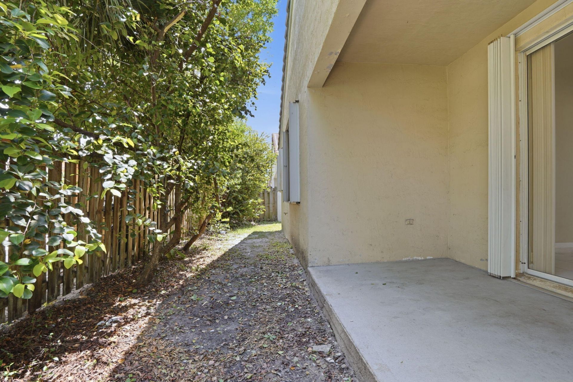 1495 SW 105th Avenue, Pembroke Pines, FL 33025 Photo