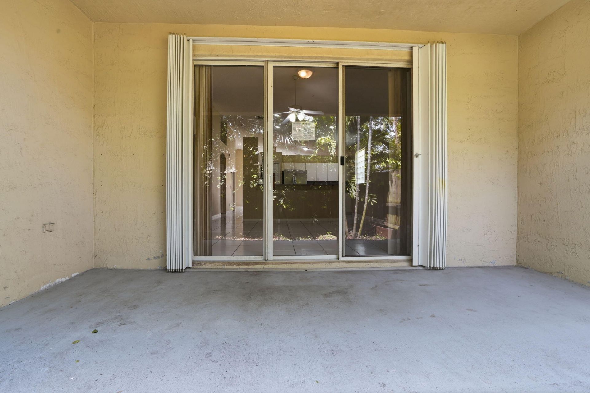 1495 SW 105th Avenue, Pembroke Pines, FL 33025 Photo