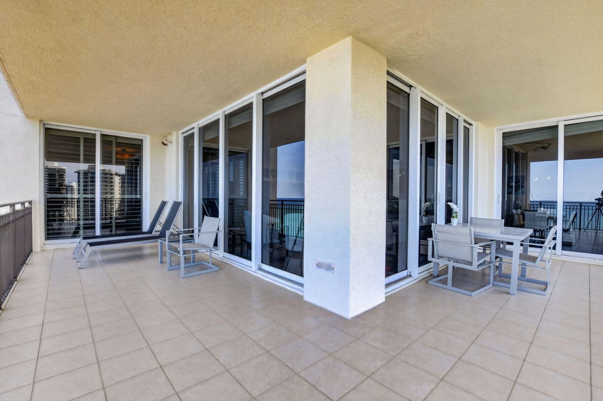 3800 N Ocean Drive, Unit 1653, Singer Island, FL 33404 Photo