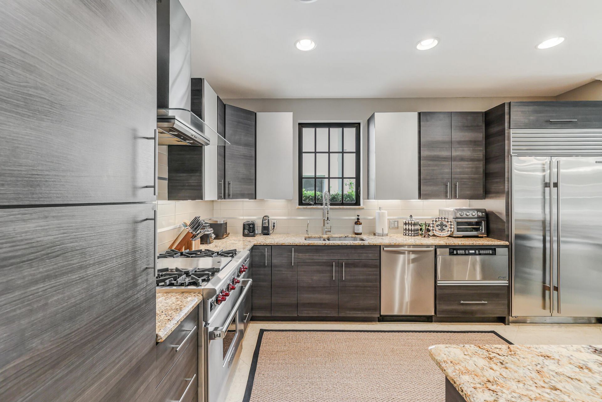 170 Isle Of Venice Drive, Fort Lauderdale, FL 33301 Photo