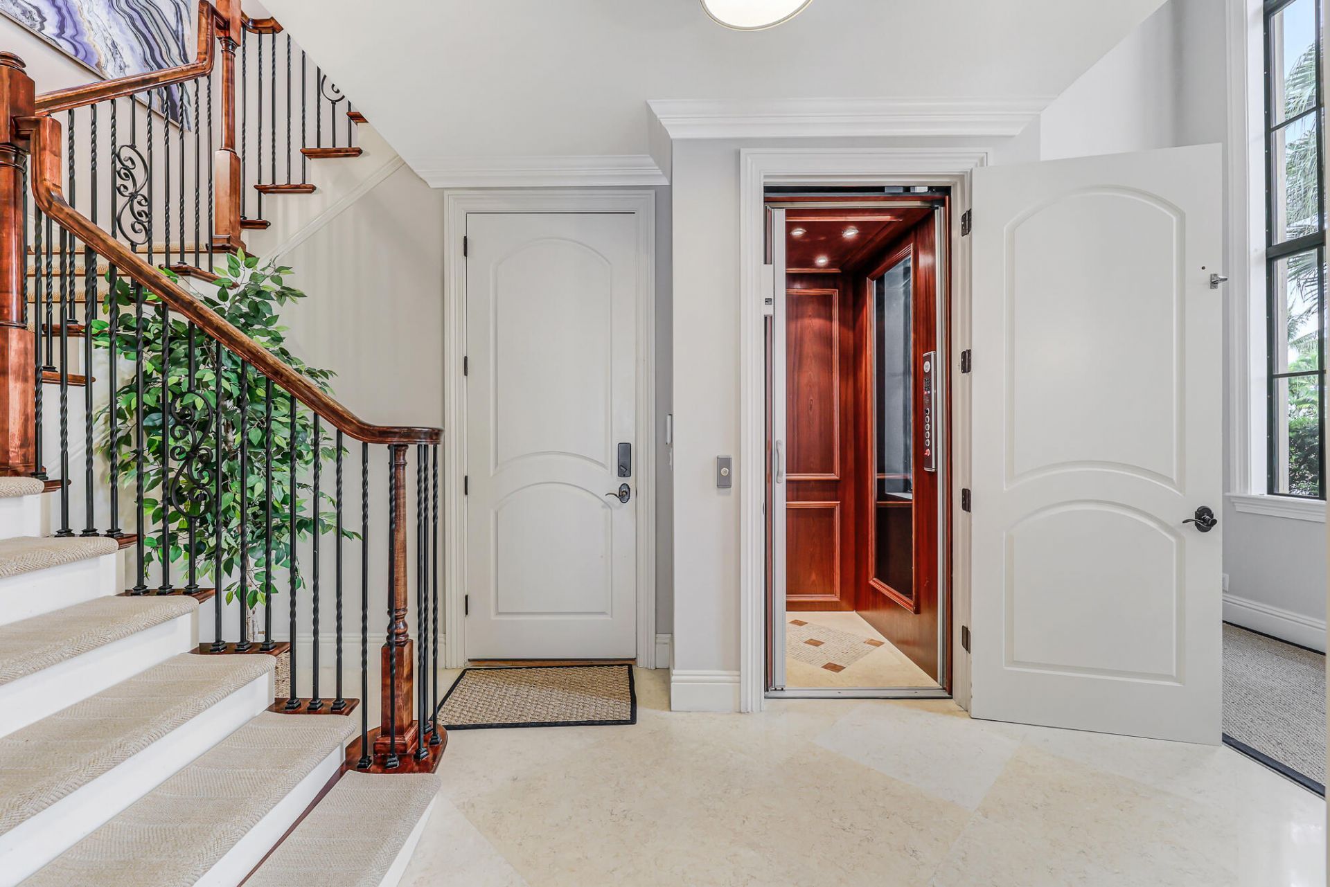 170 Isle Of Venice Drive, Fort Lauderdale, FL 33301 Photo