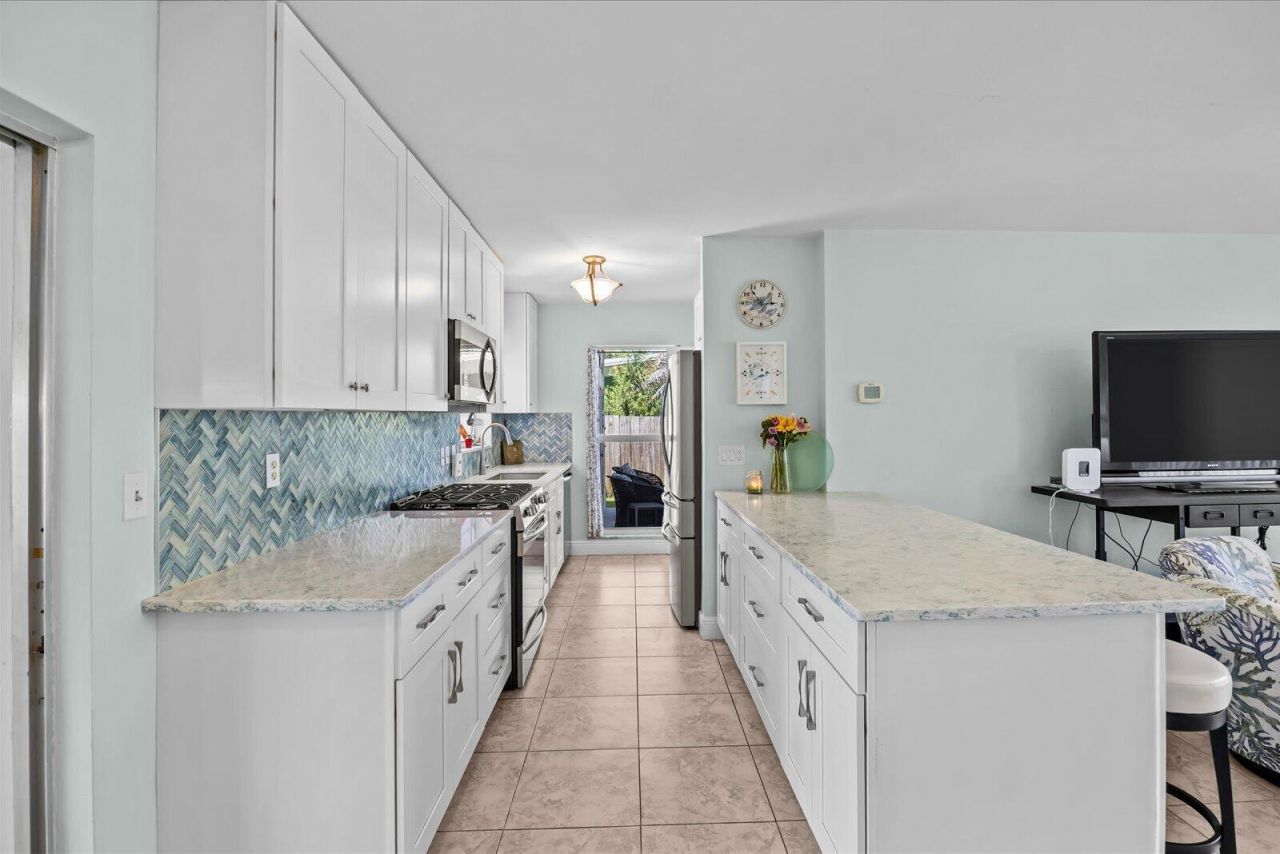 2872 SE Wiltshire Terrace, Port Saint Lucie, FL 34952 Photo