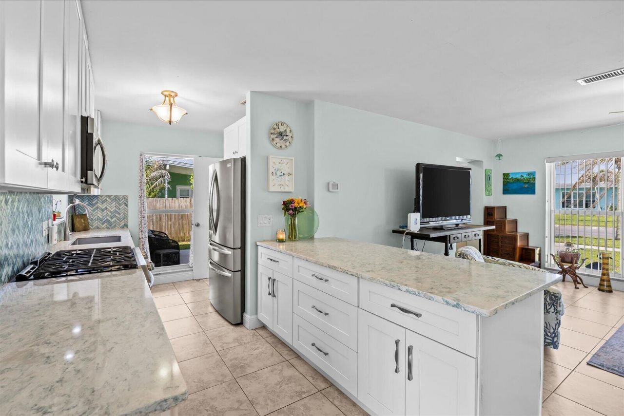 2872 SE Wiltshire Terrace, Port Saint Lucie, FL 34952 Photo