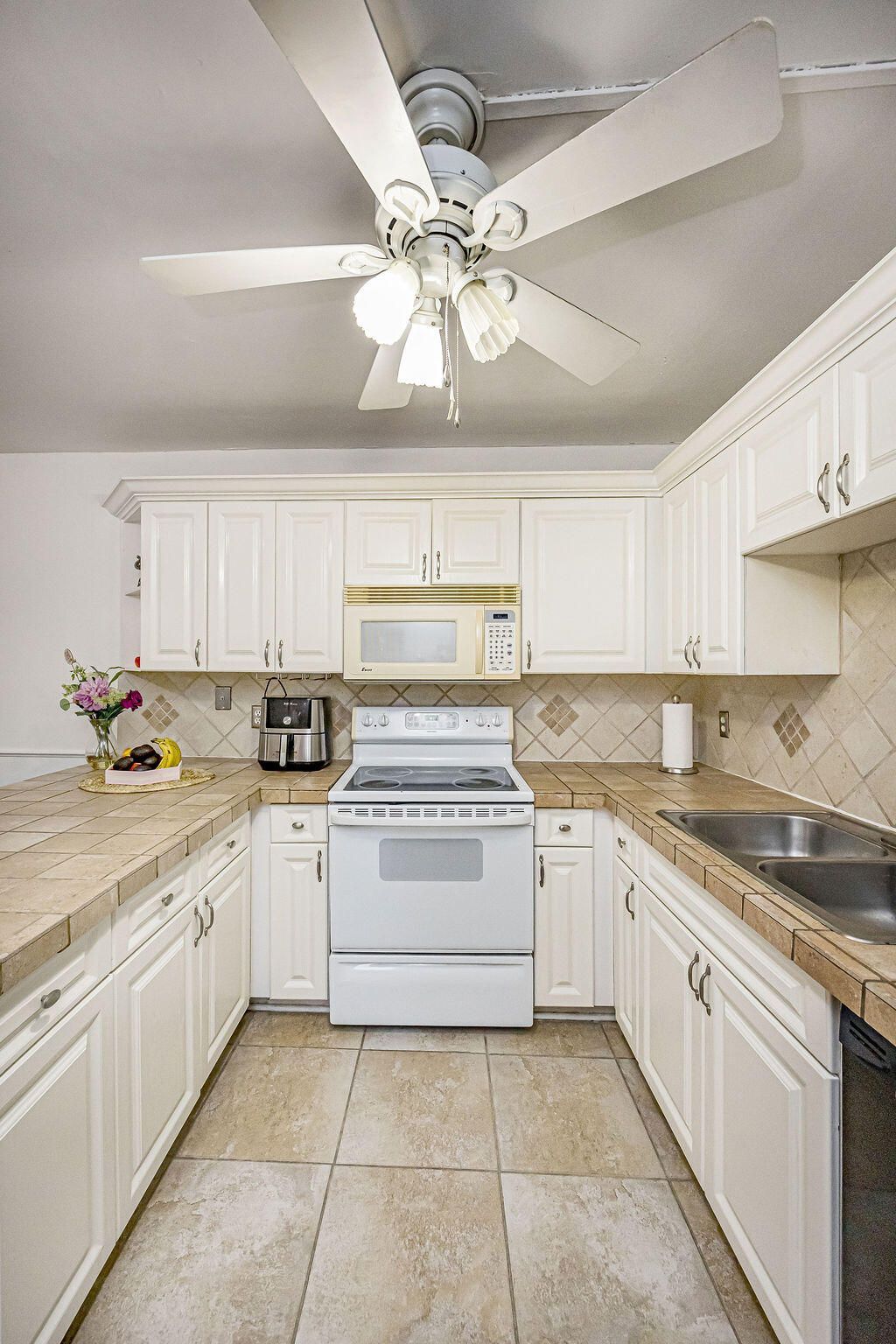 4740 Suburban Pines Drive, Greenacres, FL 33463 Photo